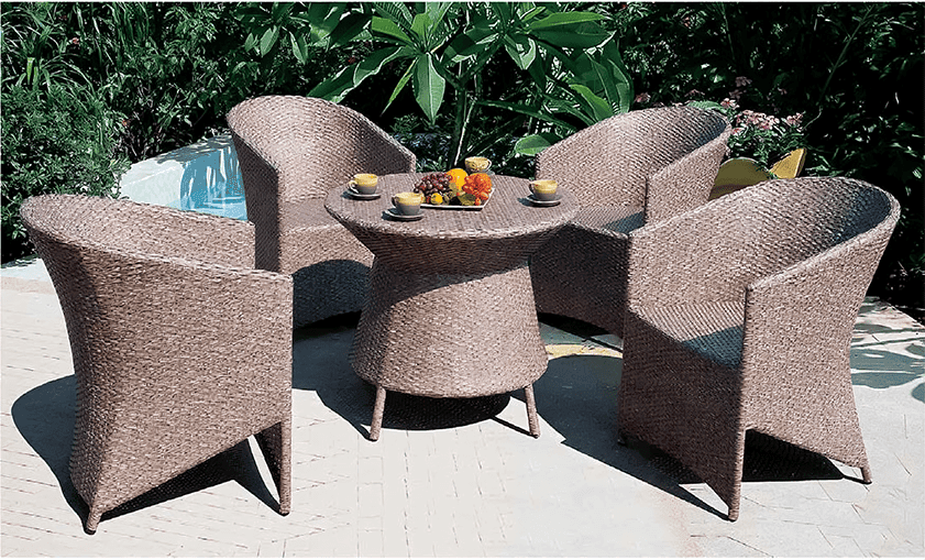 Table de Jardin en Résine Tressée Moderne – Ensemble Table et Fauteuils - Mobilier artisanal Ebène Madagascar
