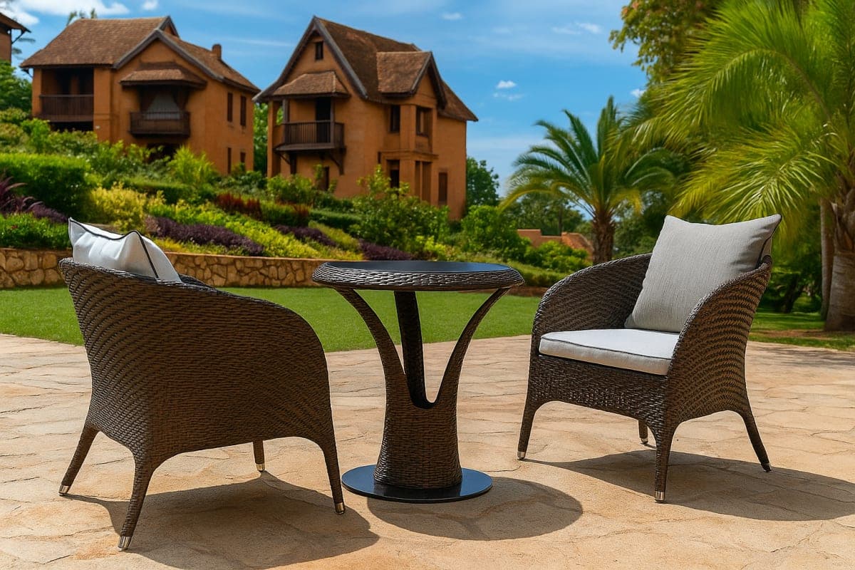 Ensemble repas de Jardin en Résine Tressée - Mobilier artisanal Ebène Madagascar