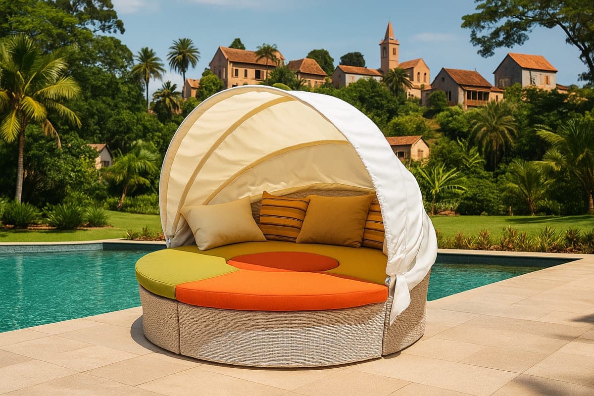 Lit de Jardin Rond avec Auvent Rétractable - Mobilier artisanal Ebène Madagascar