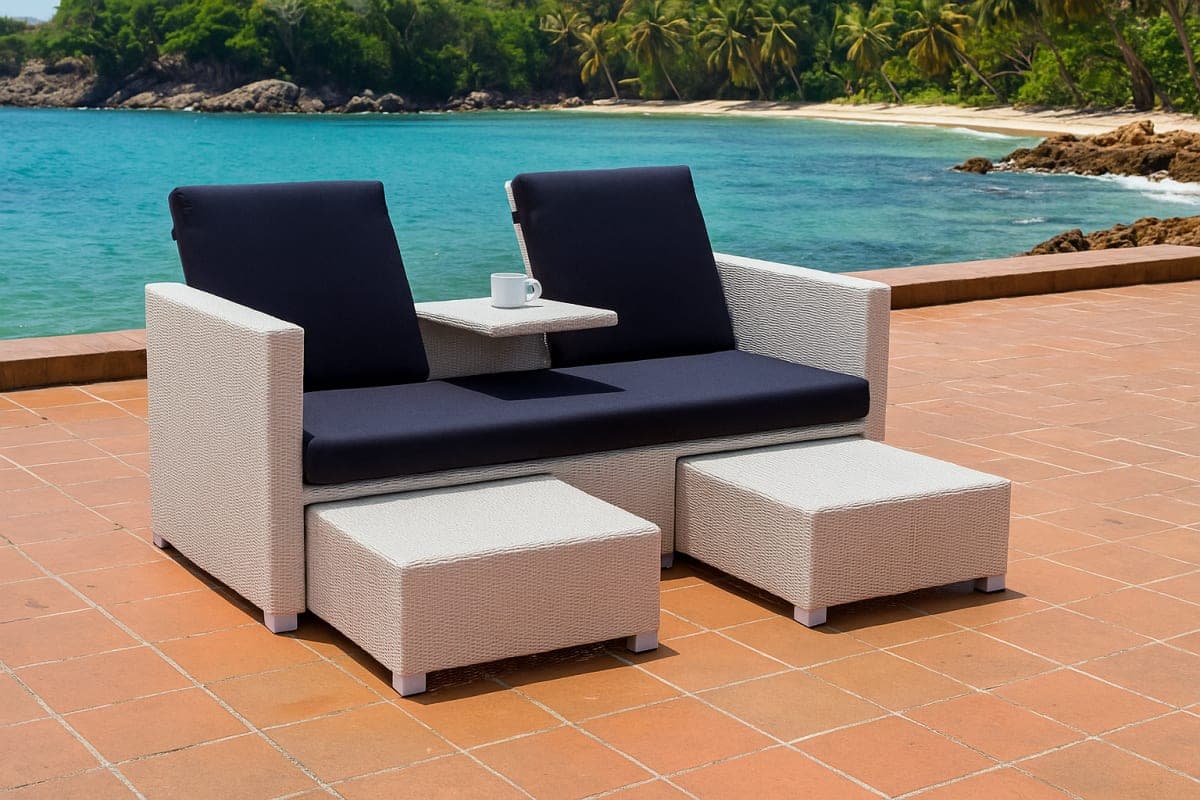 Canapé Duo de Jardin en Résine Tressée avec Repose-pieds - Mobilier artisanal Ebène Madagascar