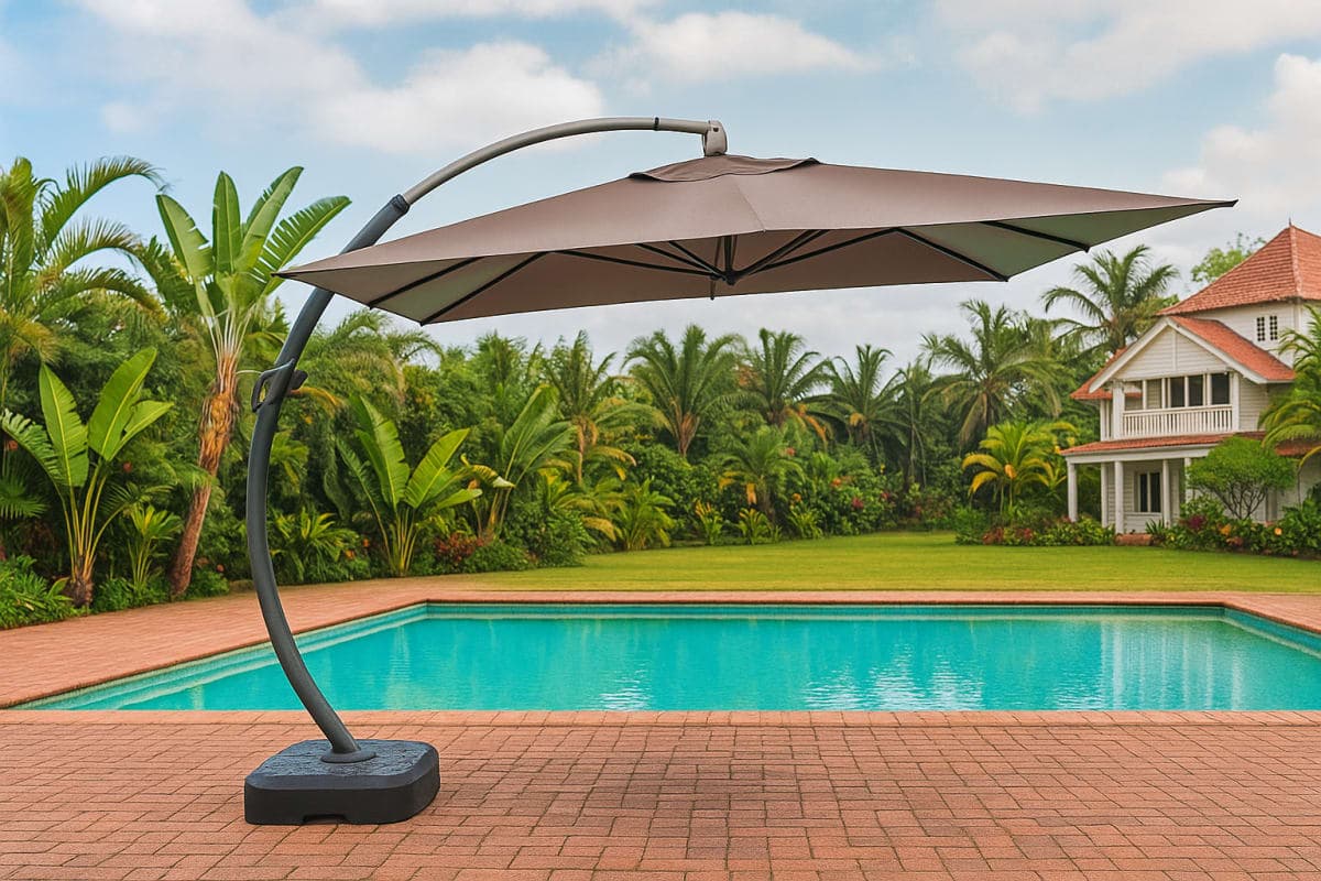 Parasol Déporté de Jardin Inclinable & Rotatif - Mobilier artisanal Ebène Madagascar